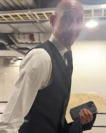 R.I.P.?尼克斯?!雷吉-米勒:我今天穿了一身黑 懂的都懂!